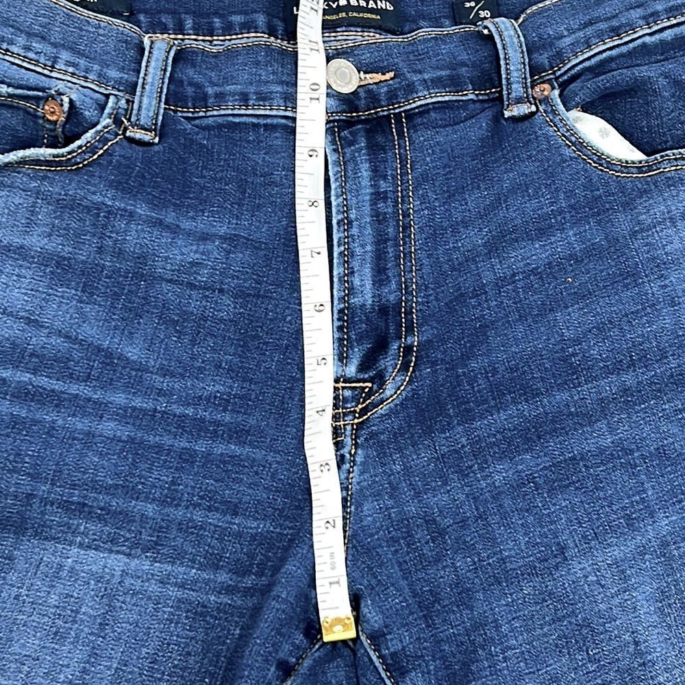 Lucky Brand 221 Straight Leg Jeans - Picture 6 of 11
